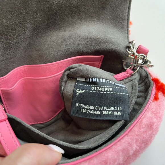 FENDI Baguette NM Bag Zucca Shearling Mini Purse Bubblegum Rosso - Picture 7 of 13